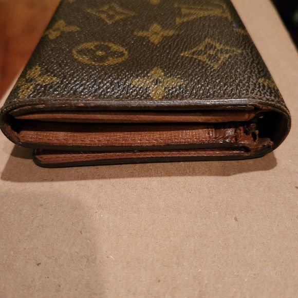 Louis Vuitton Monogram Bifold Wallet /P3094 - Picture 12 of 13